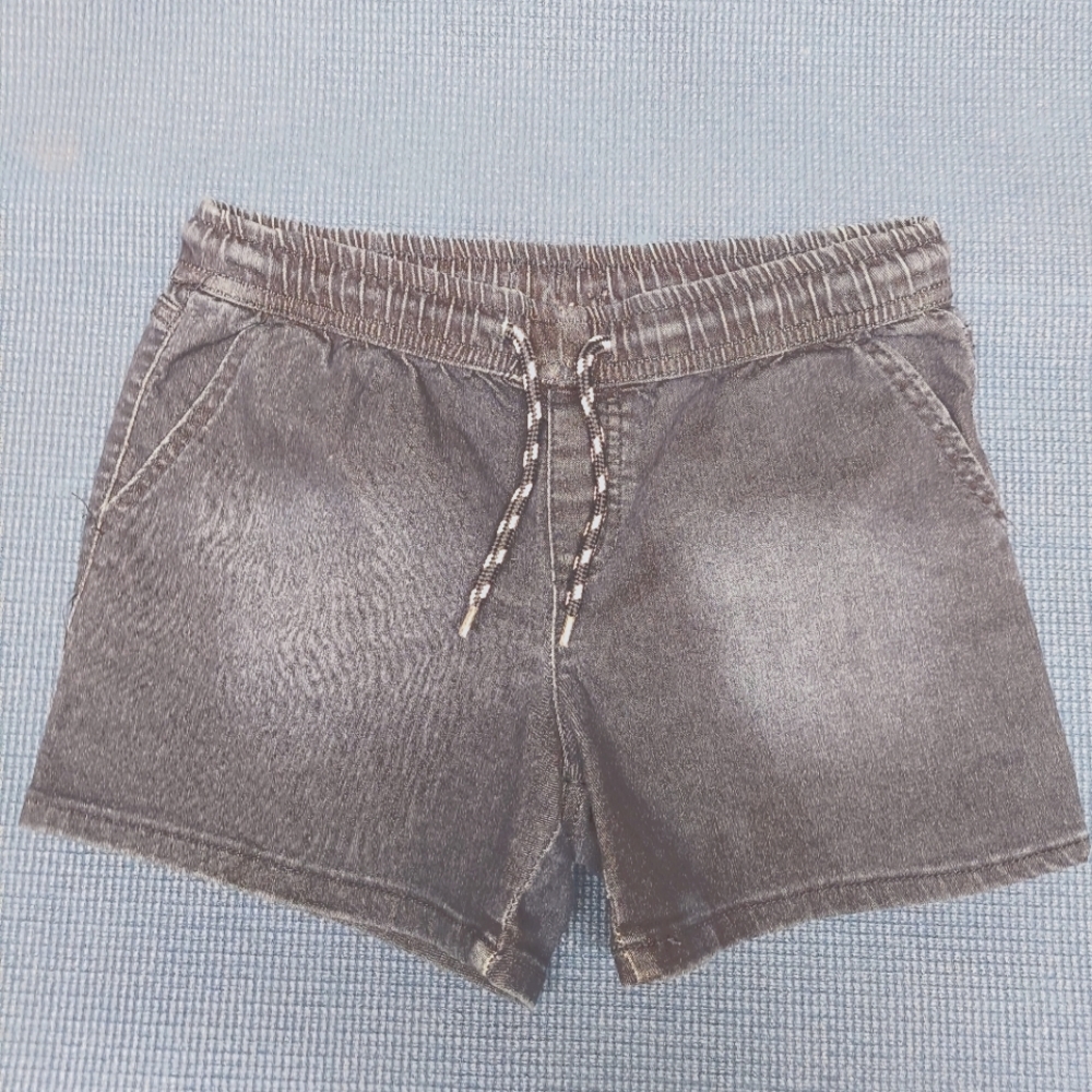 YMI girls shorts size M